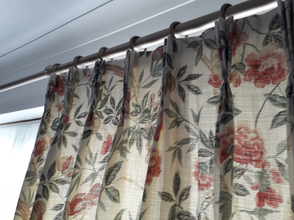 ring_curtain